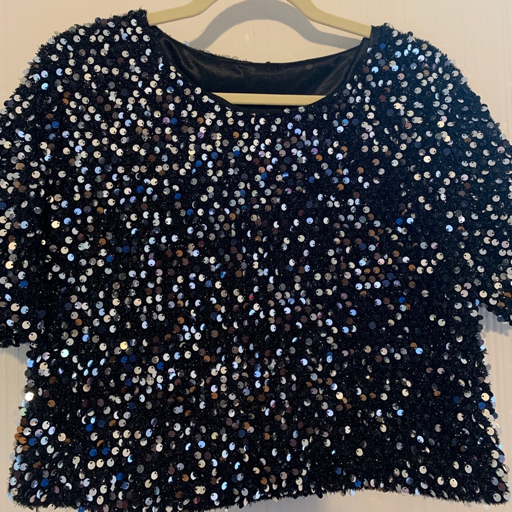 Sequin Box top